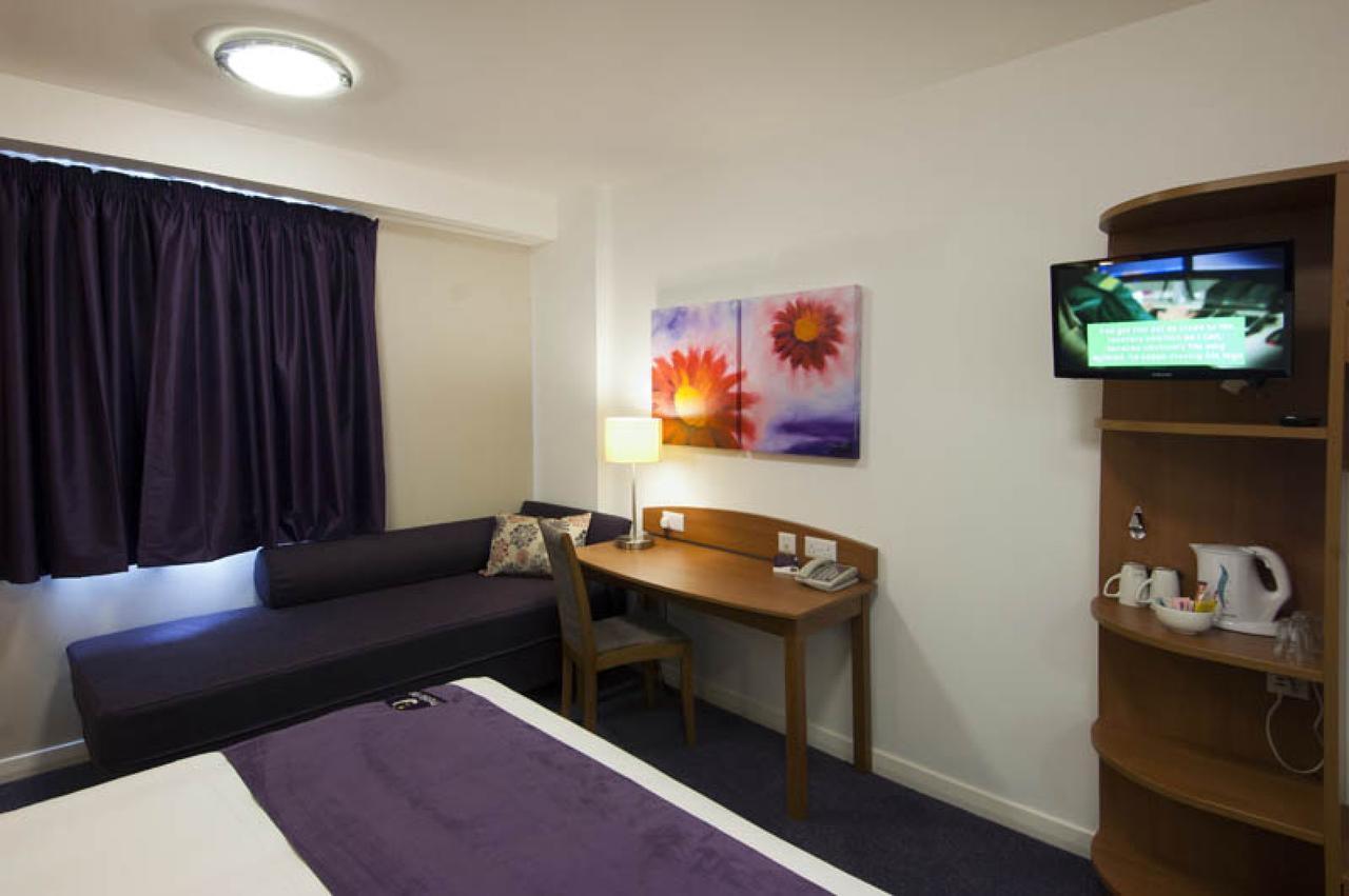 Premier Inn South Mimms/Potters Bar Номер фото