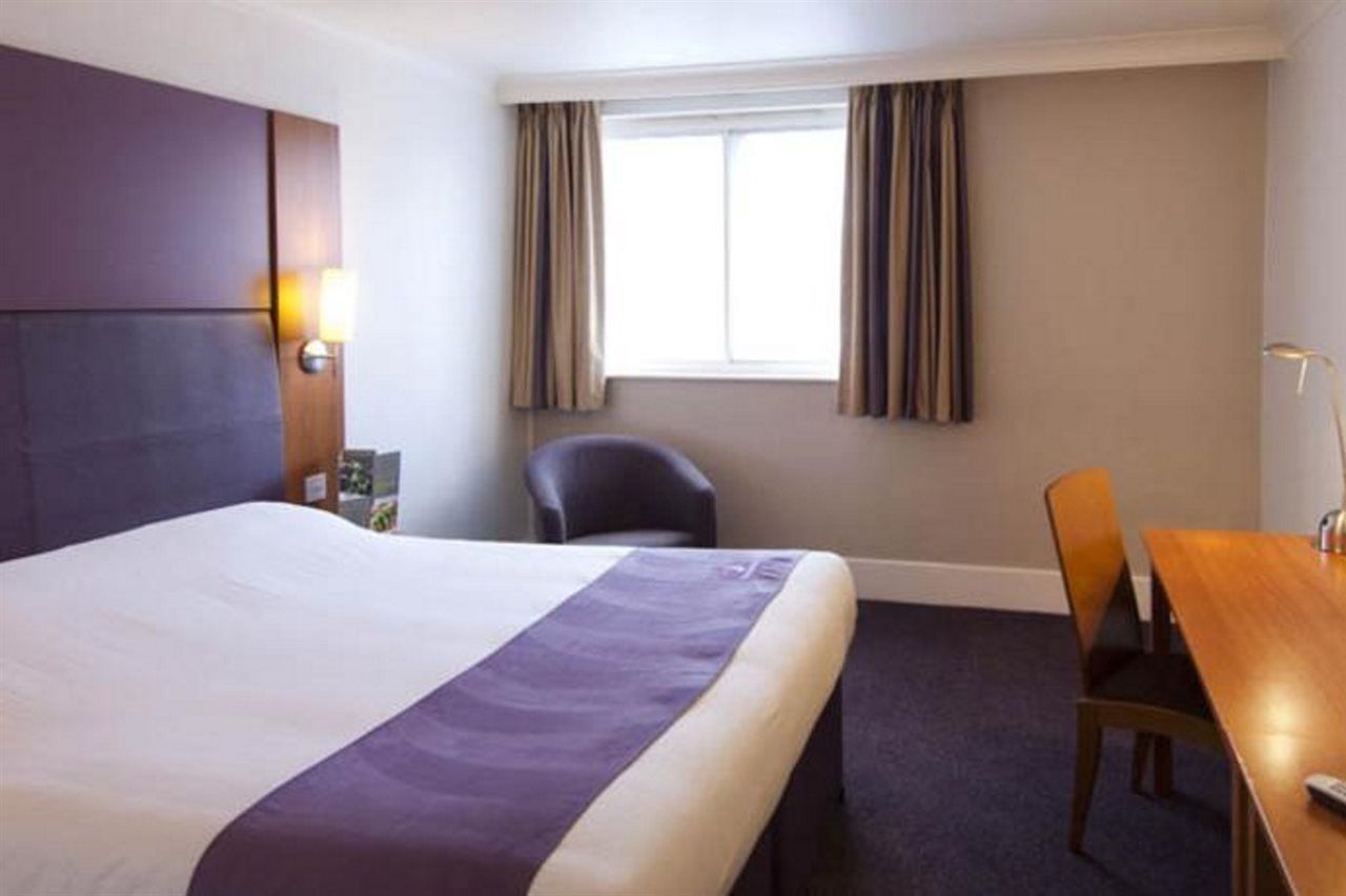 Premier Inn South Mimms/Potters Bar Екстер'єр фото