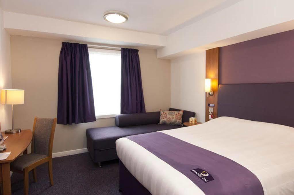 Premier Inn South Mimms/Potters Bar Екстер'єр фото